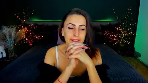 Snapshot of rebecca_diamonds chatting on November 13, 7:51 am rebecca_diamonds online show from November 13, 7:51 am