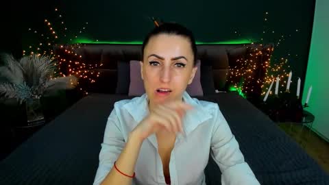 rebecca_diamonds online show from March 5, 7:48 am