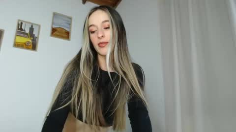 Becca Johnsoon online show from February 14, 1:23 am