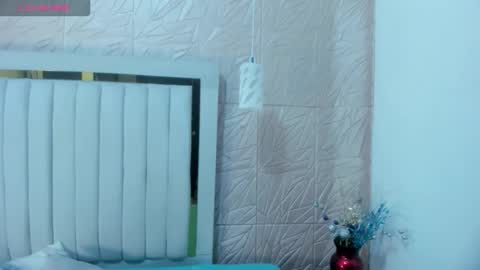 Rebecca online show from September 19, 11:33 am