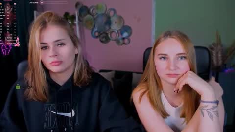 rebecca_smile_ online show from September 28, 7:41 pm