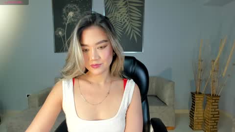 Snapshot of rebeccahudson_ chatting on January 27, 5:14 am Rebe online show from January 27, 5:14 am