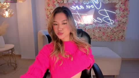 Snapshot of rebeccahudson_ chatting on October 6, 7:55 pm Rebe online show from October 6, 7:55 pm