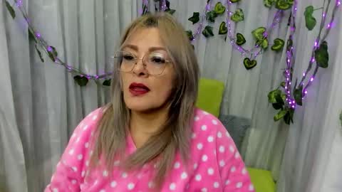 Rebecca online show from October 14, 2:45 am