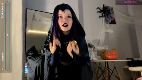 Snapshot of rebeccaniksoon chatting on October 29, 2:36 am Rebecca Nikson online show from October 29, 2:36 am