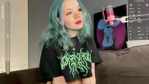 Snapshot of rebeccaniksoon chatting on February 12, 3:12 am Rebecca Nikson online show from February 12, 3:12 am