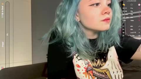 Snapshot of rebeccaniksoon chatting on February 13, 3:24 am Rebecca Nikson online show from February 13, 3:24 am