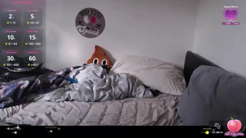 Snapshot of rebeccasummercam chatting on September 15, 8:25 am rebeccasummercam online show from September 15, 8:25 am