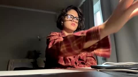 Rebecca online show from October 19, 12:06 pm