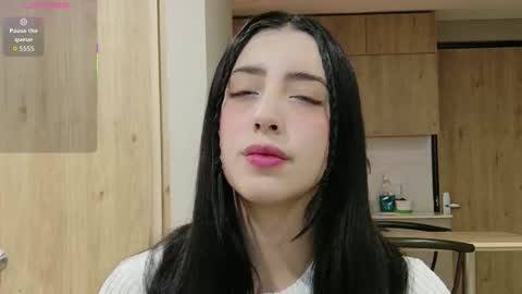 rebeccawhite_meow online show from January 9, 3:53 am