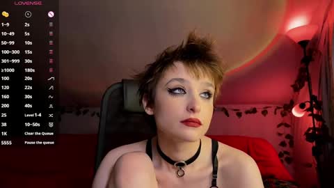 Snapshot of rebegoldnoir chatting on May 2, 9:14 am Mistress Rebecca online show from May 2, 9:14 am