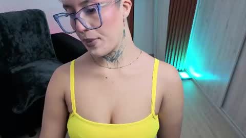 Snapshot of rebeka_baker chatting on June 17, 11:12 am REBEKA online show from June 17, 11:12 am