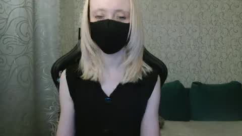 RebesaOlset online show from December 29, 3:57 pm