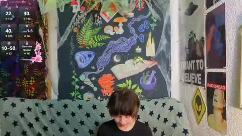 Snapshot of reborn_elf chatting on November 17, 10:04 pm Lara online show from November 17, 10:04 pm