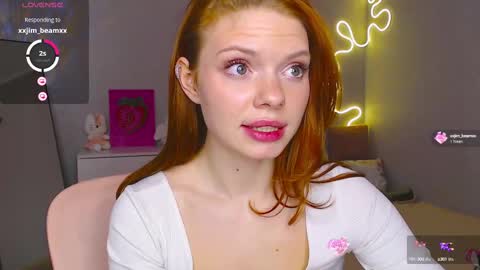 Snapshot of red__candy chatting on March 6, 6:37 pm red__candy online show from March 6, 6:37 pm