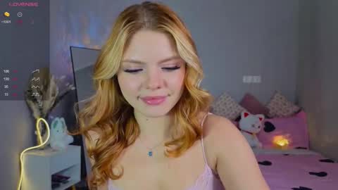 Snapshot of red__candy chatting on September 23, 10:40 am red__candy online show from September 23, 10:40 am