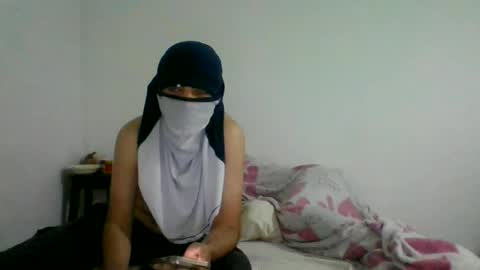 red_and_black_masks online show from June 19, 2:38 am