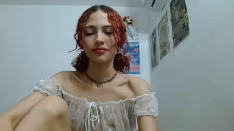 Snapshot of red_chanty chatting on July 1, 11:04 pm Lorena online show from July 1, 11:04 pm