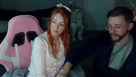 Red -  online show from December 22, 9:09 pm