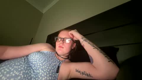 Snapshot of red_hot_foxx03 chatting on May 20, 7:20 pm red_hot_foxx03 online show from May 20, 7:20 pm