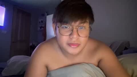 Snapshot of red_iibraxx chatting on October 17, 2:08 pm Red Libra online show from October 17, 2:08 pm