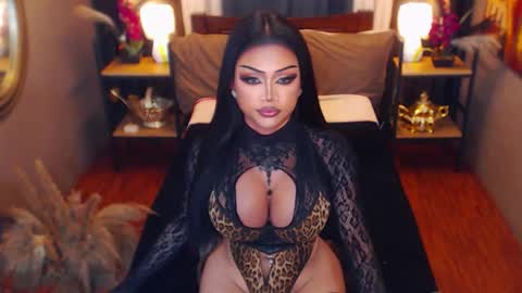 Snapshot of red_ivyy chatting on November 19, 4:01 am AsianRedivy online show from November 19, 4:01 am