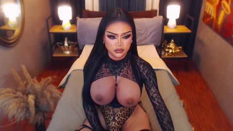 Snapshot of red_ivyy chatting on December 3, 11:52 am AsianRedivy online show from December 3, 11:52 am