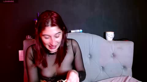 IG   OF red moonn online show from January 10, 4:36 am