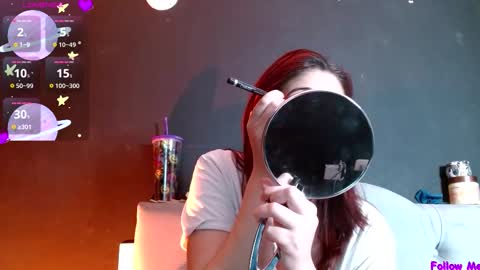 IG   OF red moonn online show from February 28, 4:46 am