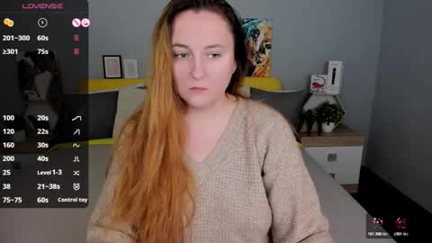 Lessy Fox online show from February 8, 8:45 pm