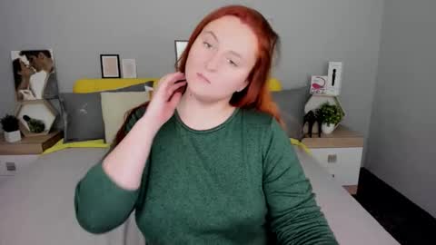 Lessy Fox online show from March 13, 4:57 pm