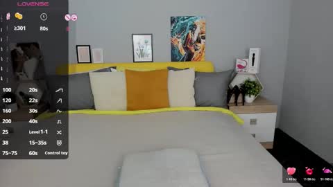 Lessy Fox online show from March 20, 5:29 pm