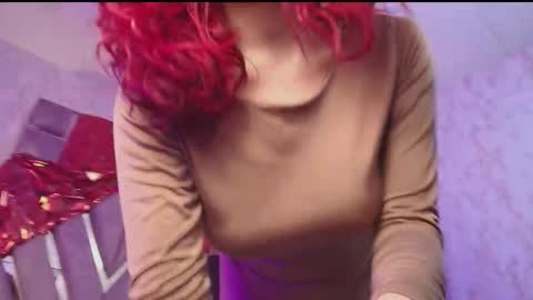 red_pandaa online show from March 12, 2:50 am