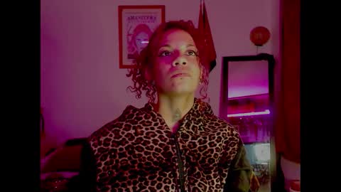 Snapshot of red_savage_ chatting on January 17, 7:19 am Instagram Valerie yourdream online show from January 17, 7:19 am