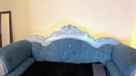 Snapshot of red_star8 chatting on February 9, 2:40 pm online show from February 9, 2:40 pm