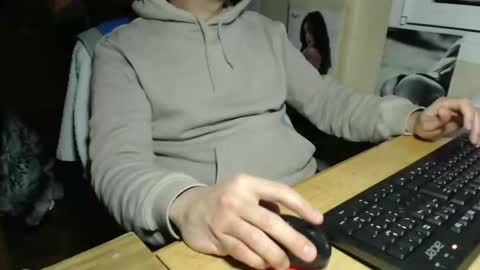 Red online show from November 30, 4:11 pm