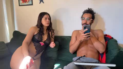 Snapshot of redfloweer chatting on May 12, 3:20 pm redfloweer online show from May 12, 3:20 pm