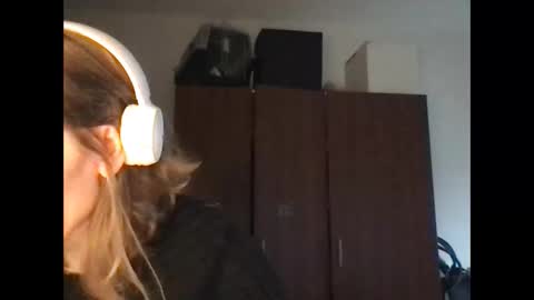 Redfox online show from March 11, 4:13 pm