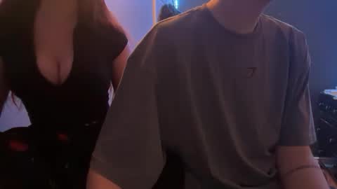 Snapshot of redheadandbigpeenar chatting on February 8, 4:05 am Redhead and BigPeenar online show from February 8, 4:05 am