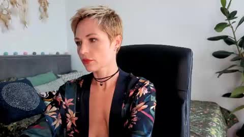 Alex online show from August 5, 11:02 am