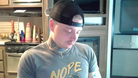 Snapshot of redinthebed chatting on December 18, 3:04 am InkedGinger online show from December 18, 3:04 am