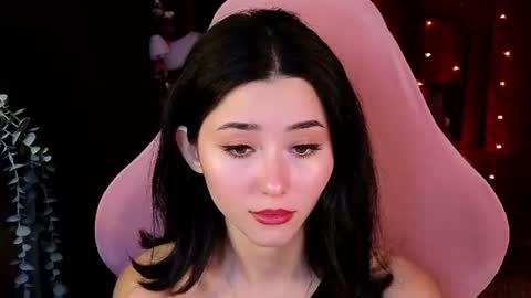 Snapshot of redmidnight_ chatting on June 26, 8:57 pm Kiara online show from June 26, 8:57 pm