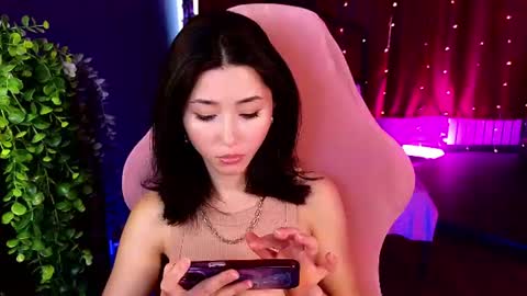Snapshot of redmidnight_ chatting on July 14, 3:11 am Kiara online show from July 14, 3:11 am