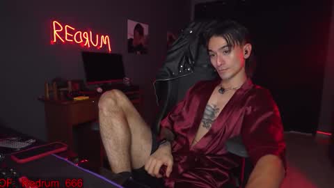 Red online show from December 1, 7:41 pm