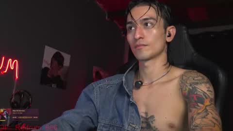 Red online show from February 14, 3:09 pm