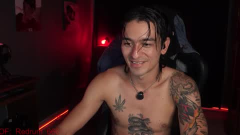 Red online show from March 10, 5:07 pm