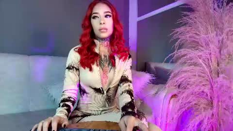 Snapshot of reds_velvet chatting on June 12, 4:00 am RED VELVET online show from June 12, 4:00 am