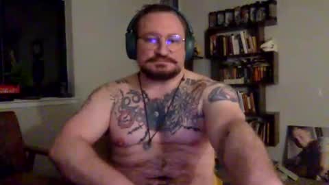 Snapshot of redsands64 chatting on October 18, 3:20 am redsands64 online show from October 18, 3:20 am