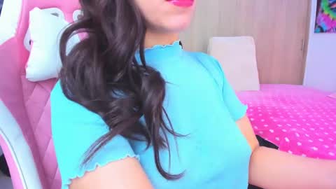 Snapshot of redski77 chatting on January 30, 6:13 am redski77 online show from January 30, 6:13 am