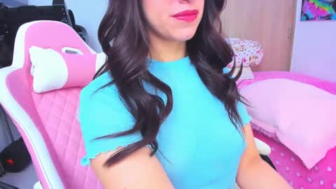 Snapshot of redski77 chatting on February 8, 6:12 am redski77 online show from February 8, 6:12 am